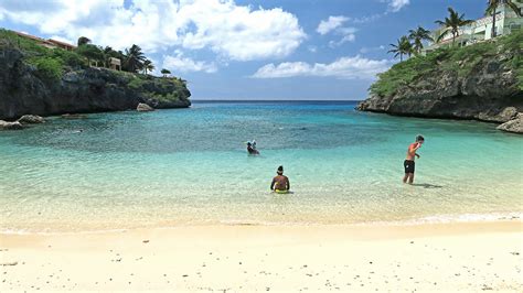 Curacao Snorkeling - What It's Like And Where It's Best