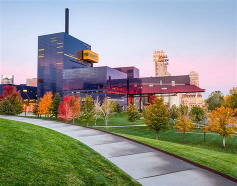 Guthrie Theater in Minneapolis Print | Guthrie theater, Amazing buildings, Guthrie