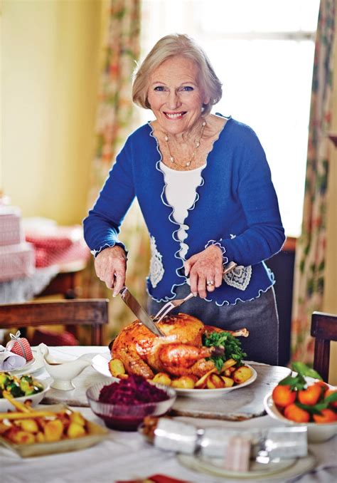 Mary Berry's recipe for sage and onion stuffing- Christmas cooking tips/advice from the Bake-off ...