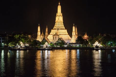 Wat Arun at the Night View. Stock Photo - Image of buddhism, background ...