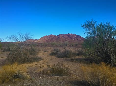 Taken near the California/Arizona border.[OC][4032x3024] : r/EarthPorn