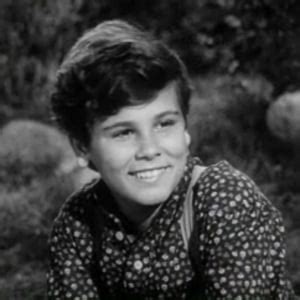 Dean Stockwell - Trivia, Family, Bio | Famous Birthdays