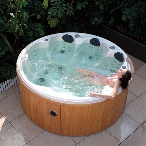 China Circular Whirlpool Hot Tub Body Massage Round Jacuzzi Outdoor SPA - China Jacuzzi Outdoor ...