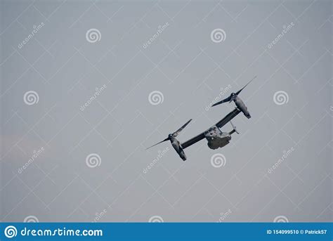 Tiltrotor Military Aircraft. Editorial Image - Image of coast, cruise ...