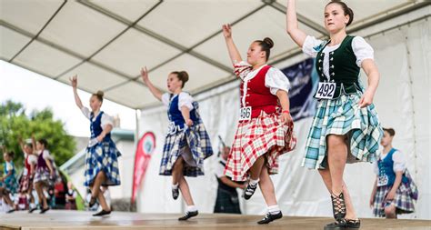 Crieff Highland Gathering :: Highland Dancing