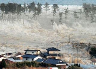 ARIF BUDIMAN: Mayat Korban Tsunami Jepang Terseret Hingga Pantai Oregon AS