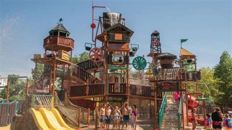 How to Have the Best Day Ever at Dollywood's Splash Country