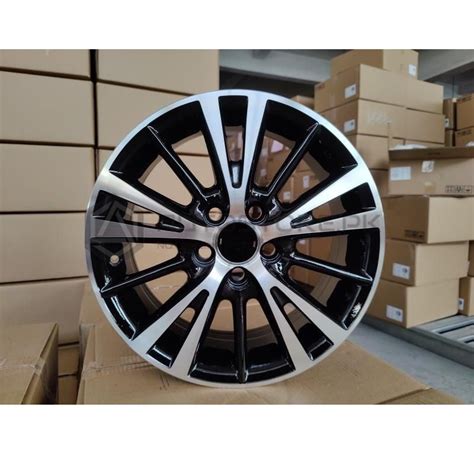 Toyota Corolla Alloy Rim 2015-2022 - Autostore.pk