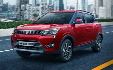 Mahindra XUV300 Spied With New Features Revealed