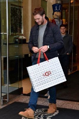 Tom Brady spotted out and about in the UGG Neumel chukka Ugg Men Boots Outfit, Work Boots Men ...