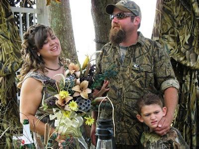 Weddingzilla: I love redneck weddings! Redneck Wedding Photos!