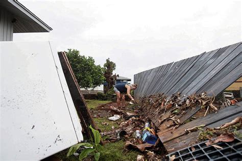 Government teams assess storm damage | Honolulu Star-Advertiser