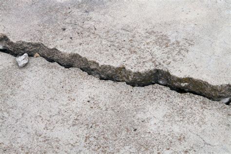 Foundation Repair Solutions for Concrete Cracks | Groundworks