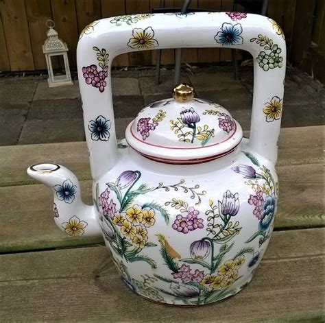 Rare Very large Chinese porcelain teapot - Porcelain - Catawiki