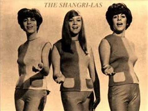 Shangri-Las - Leader of the Pack (Live 1964) - YouTube