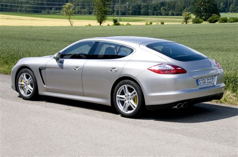 First Drive: 2010 Porsche Panamera Photo Gallery - Autoblog