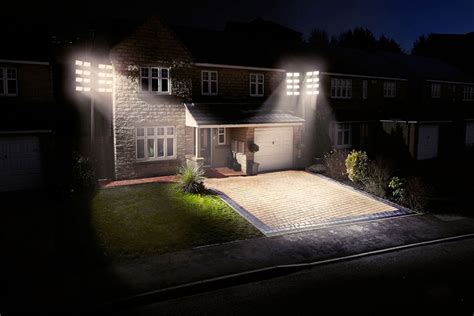 200W LED Flood Light - Importance of Wall Mounted LED - Mic LED