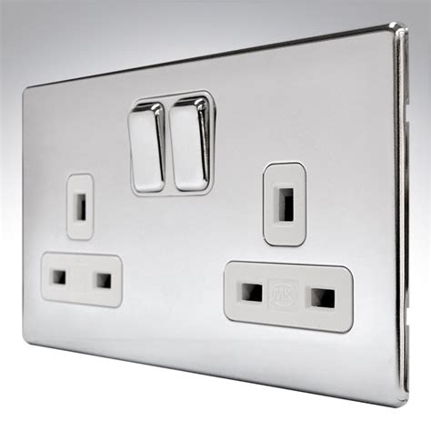 Do double insulated light switches & sockets exist & do I need them?