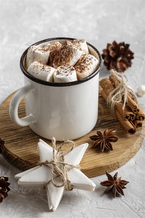 Easy Hot Chocolate Coffee Recipe - CookThink