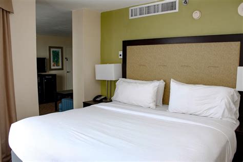 Holiday Inn Corpus Christi Downtown Marina, an IHG Hotel Reviews, Deals & Photos 2025 - Expedia