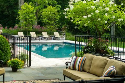 20+ Pool Fence Ideas, Styles and Designs - Home Awakening