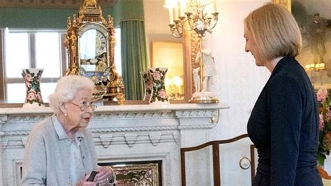 Liz Truss meets Queen Elizabeth II, appointed Britain's Prime Minister | World News - Hindustan ...