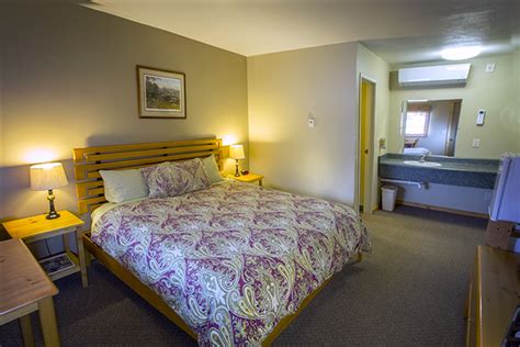 Accommodations — Ely MN Hotels - Adventure Inn in Ely, Minnesota