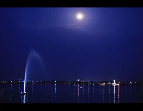 Hussain Sagar By Night | Ritwik Sen | Flickr