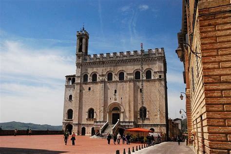 Gubbio, medieval perfection in Umbria - Delightfully Italy