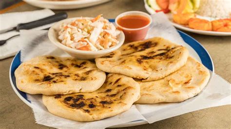 Pupusas salvadoreñas ¿Cómo hacerlas y cuantas calorias tienen?