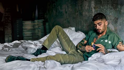 Zayn Malik Aesthetic Laptop Wallpapers - Wallpaper Cave