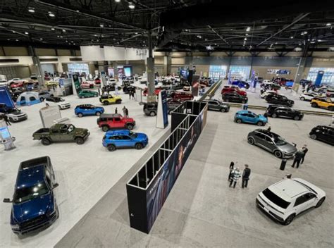 Inside the Seattle Auto Show, with more electric vehicles and a Hummer ...