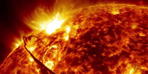 Solar Maximum Could Hit 2 Years Earlier Than Expected - Business Insider