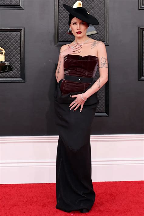 Grammy awards 2022 red carpet all the looks – Artofit