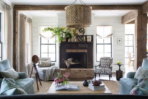 Modern-Day Farmhouse With Wraparound Porch | 2017 Faces of Design | HGTV