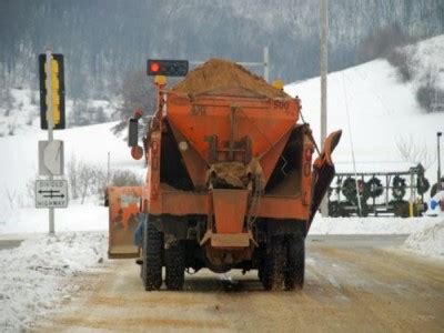 Bulk Road Sand/Salt – Landscapers Depot