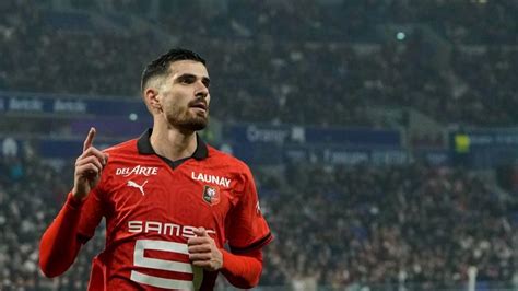 Leverkusen Signs French Forward Martin Terrier From Rennes | Republic World