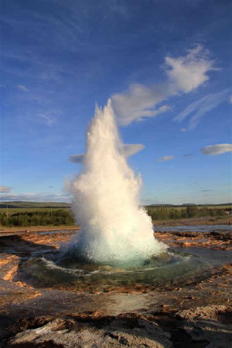 Strokkur, Geysir