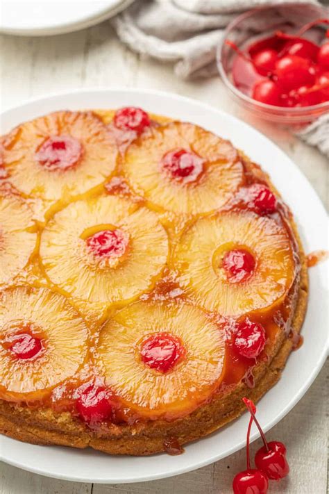 Vegan Pineapple Upside Down Cake - Connoisseurus Veg