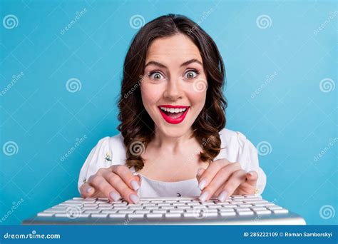 Portrait of Astonished Cheerful Pretty Girl Toothy Smile Open Mouth Fingers Typing Keyboard ...