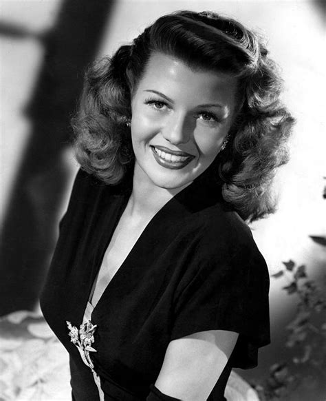 Gilda, Rita Hayworth, 1946 Photograph by Everett - Fine Art America