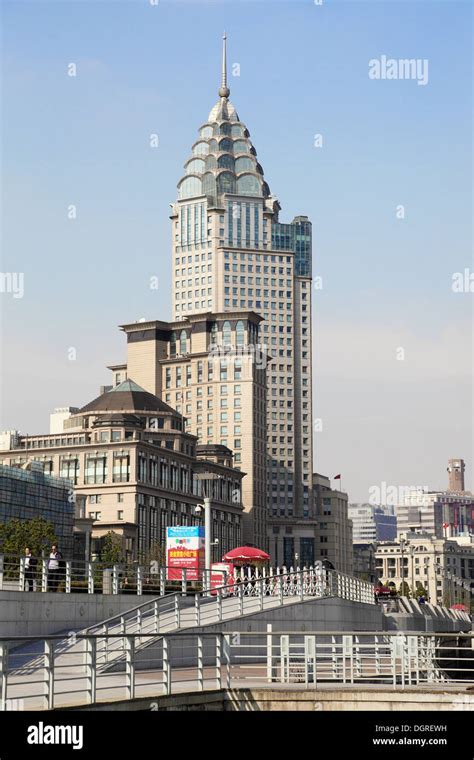 Shanghai architecture art deco hi-res stock photography and images - Alamy