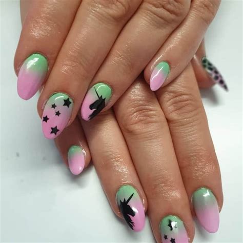 20 Astounding Airbrush Nail Art to Blow Your Mind – NailDesignCode