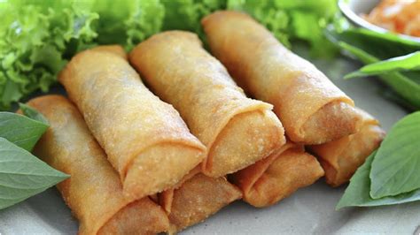 Crispy Chicken Spring Rolls Recipe - Dumpling Connection