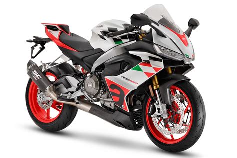 2023 Aprilia RS 660 Extrema First Look [37 Pounds Lighter!]