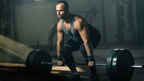 7 Tips to Perfect Your Deadlift Form - Breaking Muscle