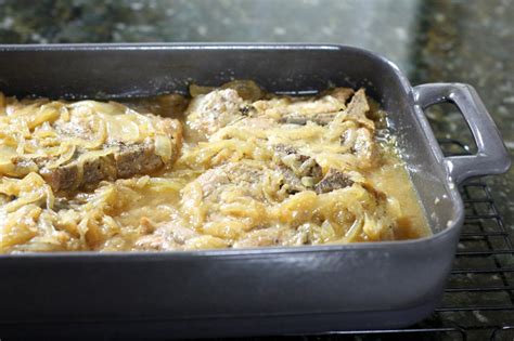 Baked Pork Chops With Sauerkraut