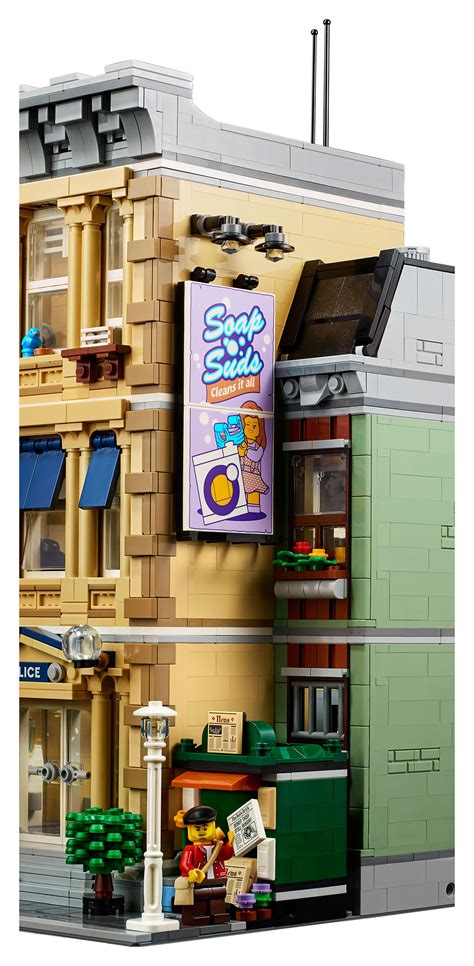 Brickfinder - LEGO Police Station (10278) Official Announcement!