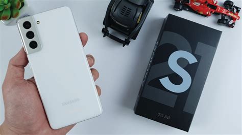 Samsung Galaxy S21 White color Unboxing | Hands-On, Design, Unbox, Set ...