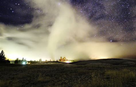 Astrophotography Blog: Yellowstone Night Landscape Geyser eruption Canon 60Da